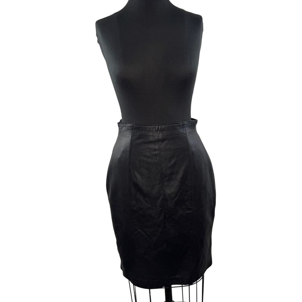 VALERIE STEVENS New Zealand Black Pencil Skirt Lambskin Leather Back Zip Size 8